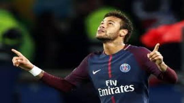ريال مدريد الإسباني يتمسك بضم نجم السامبا نيمار ومسؤول الإنتقالات بالنادي الملكي يذهب خلف نيمار