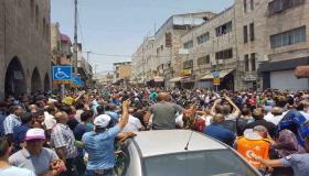 بالصور..قوات الإحتلال الإسرائيلي تمنع الفلسطينين من أداء صلاة الجمعة بالقدس للمرة الثانية