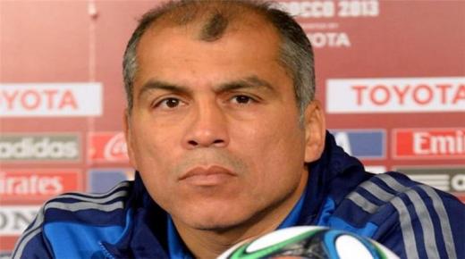 محمد يوسف يوضح حقيقة بيع ثلاثي الأهلي الأجانب