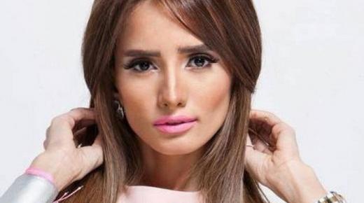 هكذا ردت الفنانة زينة على اتهامها بالتحريض على سرقة الإنسيال الألماظ
