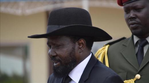 سلفا كير يتبرع بـ 15 ألف دولار لمحاربة المجاعة في بلاده