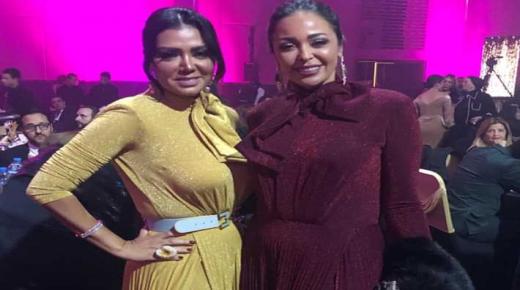 مفاجأة حفل الدير جيست ظهور رانيا يوسف وداليا البحيري بنفس الفستان الهوت شورت