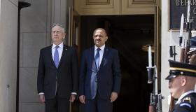 وزير الدفاع التركي يلتقي بنظيره الأمريكي في العاصمة الأمريكية واشنطن