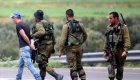 تواصل الاعتقالات بحق فلسطيني الضفة الغربية لليوم الثاني على التوالي