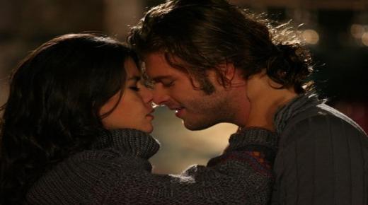 بيرين سات وكيفانش تاتليتوغ اجتمعا سراً فما القصة؟