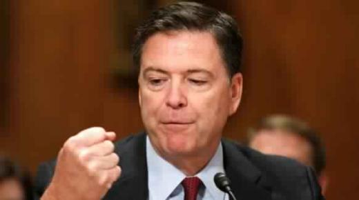 قرار ترامب بإقالة “كومي” يثير غضب الديمقراطيين