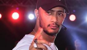 محمد رمضان يتسبب في تحويل حفل عشاء إلى حفل زفاف، وروبي وبسمة بوسيل يشعلان الأجواء برقصهما