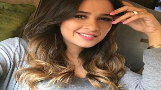 ياسمين عبد العزيز تحذف صورها مع طليقها وتظهر بإطلالة جديدة