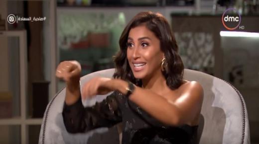دينا الشربيني ترد على الانتقادات وتتجاهل علاقتها بعمرو دياب