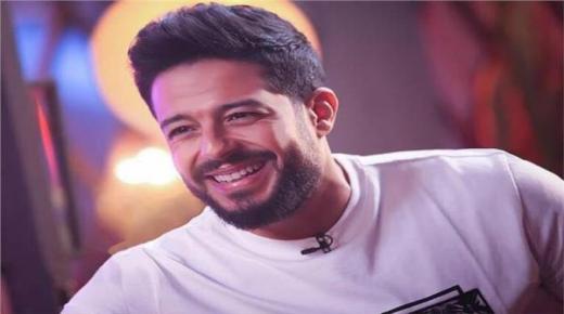 محمد حماقي يطرح عنوان وبوستر ألبومه الجديد، وهكذا تعرض للسخرية بسبب عمرو دياب