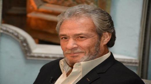 صور انهيار النجوم في جنازة الراحل فاروق الفيشاوي