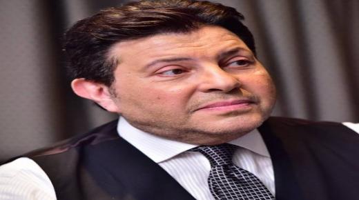 شاهدوا هاني شاكر بإطلالة شبابية وهذه مفاجئته في عيد الحب!