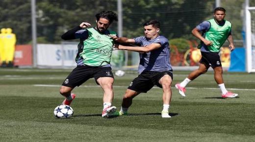 زيدان يطالب لاعبوه بالتركيز خلال المباراة ولا يقلق من تواجد ليفاندوفسكي