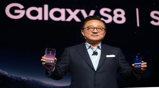 تقارير تشير إلى حصد جالكسي اس 8 في كوريا الجنوبية 720 ألف طلب