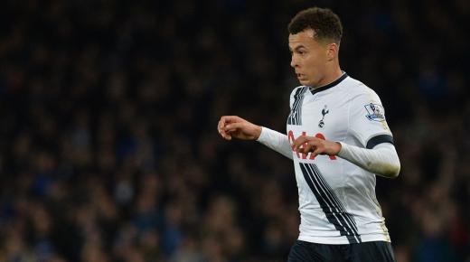 تشافي يكشف خطة بيب جوارديلا خلال الانتقالات الصيفية