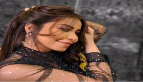 تعرف على سبب انهيار شيرين على المسرح وبكائها بحرقة