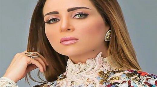 مي عز الدين تصدم جمهورها بإطلالتها في بوستر مسلسلها الرمضاني “البرنسيسة بيسة”