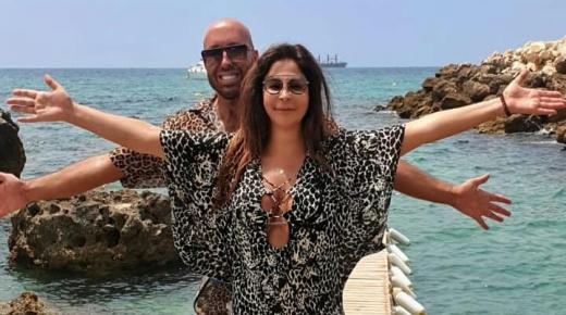 صديق إليسا الحميم وديع النجار يعترض اعتزالها للفن قائلا: ستموت الموسيقى بعدك