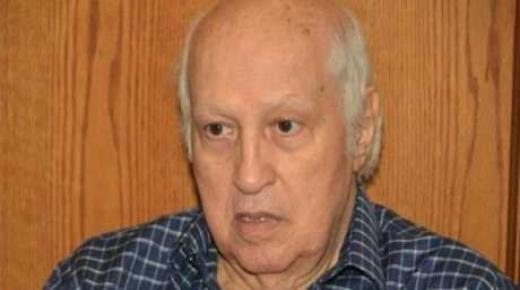 شاهد بالصور ابنة محمود القلعاوي تنهار بالبكاء فور رؤيتها للفنان صلاح عبد الله