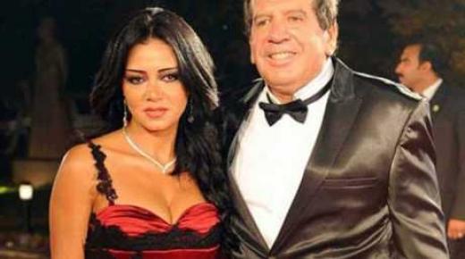 محمد مختار يصرح: إطلالة رانيا يوسف أرحم بكتير من الممثل اللي جايب مراته يبوسها