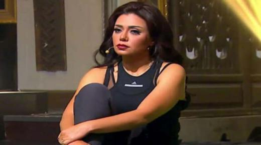 رانيا يوسف تثير الجدل من جديد بهذا الفستان والمتابعين يعلقوا “هي ما بتحرمش”