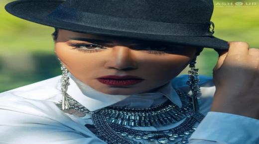 بعد أزمة فستانها ظهرت رانيا يوسف في حمام السباحة بملابسها!