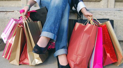 تفسير حلم شراء الملابس الجديدة في المنام لابن سيرين