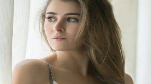 عائشة بن أحمد بطلة مسلسل “بيت راضي” مع مصطفى شعبان