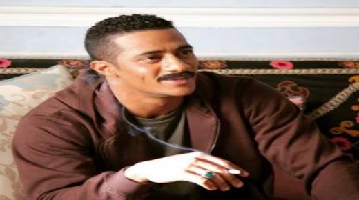 محمد رمضان مع الممثل العالمي جون كلود فاندام بملابس صعيدية لهذا السبب