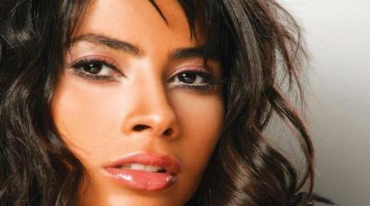 روبي تشعل السوشيال ميديا بهذه الصورة