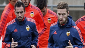 مدرب نادي فالنسيا يؤكد بقاء كل من موستافي وألكاسير في الموسم الحالي