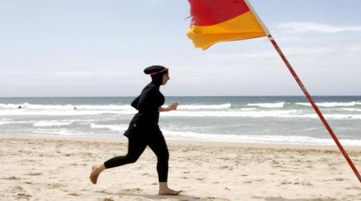 فرنسا : تعليق قرار حظر البوركيني من طرف مجلس الدولة الفرنسي