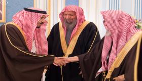 تعرف على أسماء الأمراء والعلماء الذين تم استقبالهم اليوم بقصر خادم الحرمين