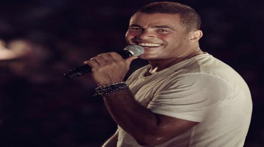 عمرو دياب يطرح أغنية جديدة وهذه صورته من كواليس الأغنية