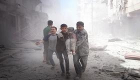 قصف متواصل على مدينة حلب وإشتباكات عنيفة في جنوبها