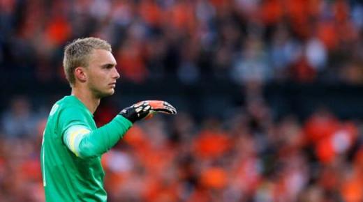 برشلونة يفوز بصفقة حارس أياكس أمستردام مقابل 13 مليون يورو